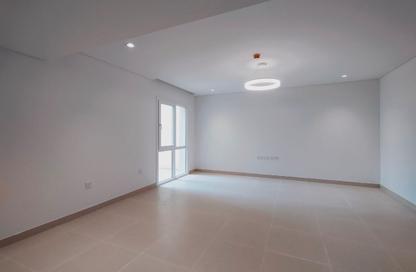 Apartment - 2 Bedrooms - 3 Bathrooms for rent in Al Morouj Inn Hotel - Corniche Road - Corniche Road - Doha Apartment - 2 Bedrooms - 3 Bathrooms for rent in Al Morouj Inn Hotel - Corniche Road - Corniche Road - Doha