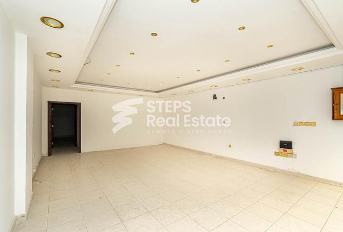 54294871 - صورة العقار 2