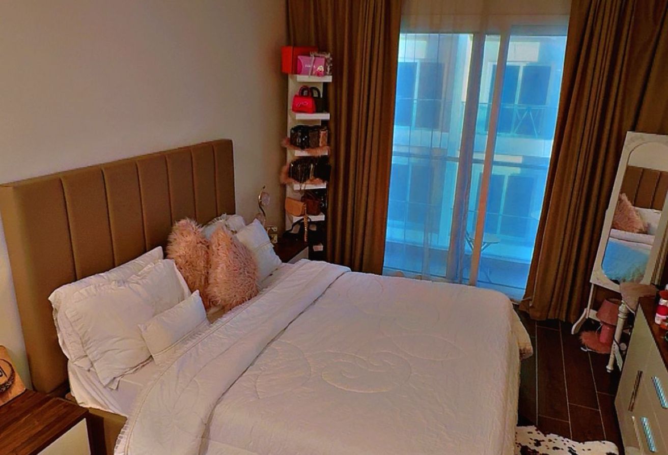 SPECIOUS 1 BHK FULLY FURNISHED IN FRONT OF TRAM thumbnail 9
