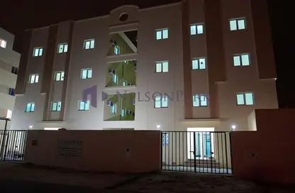 Labor Camp - Studio - 7+ Bathrooms for rent in Umm Salal Ali - Umm Salal Ali - Doha