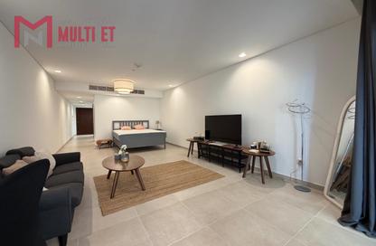 Apartment - Studio - 1 Bathroom for rent in Al Mutahidah Tower - Viva Bahriyah - The Pearl Island - Doha