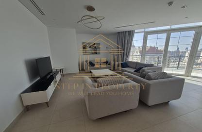Apartment - 3 Bedrooms - 4 Bathrooms for rent in Floresta Gardens - Floresta Gardens - The Pearl Island - Doha