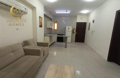 Apartment - 1 Bedroom - 1 Bathroom for rent in Umm Ghwailina Comm - Umm Ghuwalina - Umm Ghuwailina - Doha Apartment - 1 Bedroom - 1 Bathroom for rent in Umm Ghwailina Comm - Umm Ghuwalina - Umm Ghuwailina - Doha