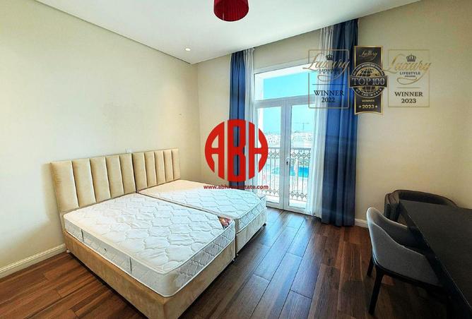 53423649 - Property Image 3