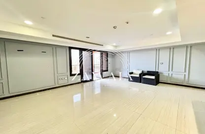 Apartment - 2 Bedrooms - 3 Bathrooms for rent in East Porto Drive - Porto Arabia - The Pearl Island - Doha