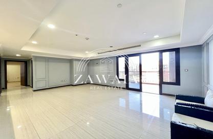 Apartment - 2 Bedrooms - 3 Bathrooms for rent in East Porto Drive - Porto Arabia - The Pearl Island - Doha