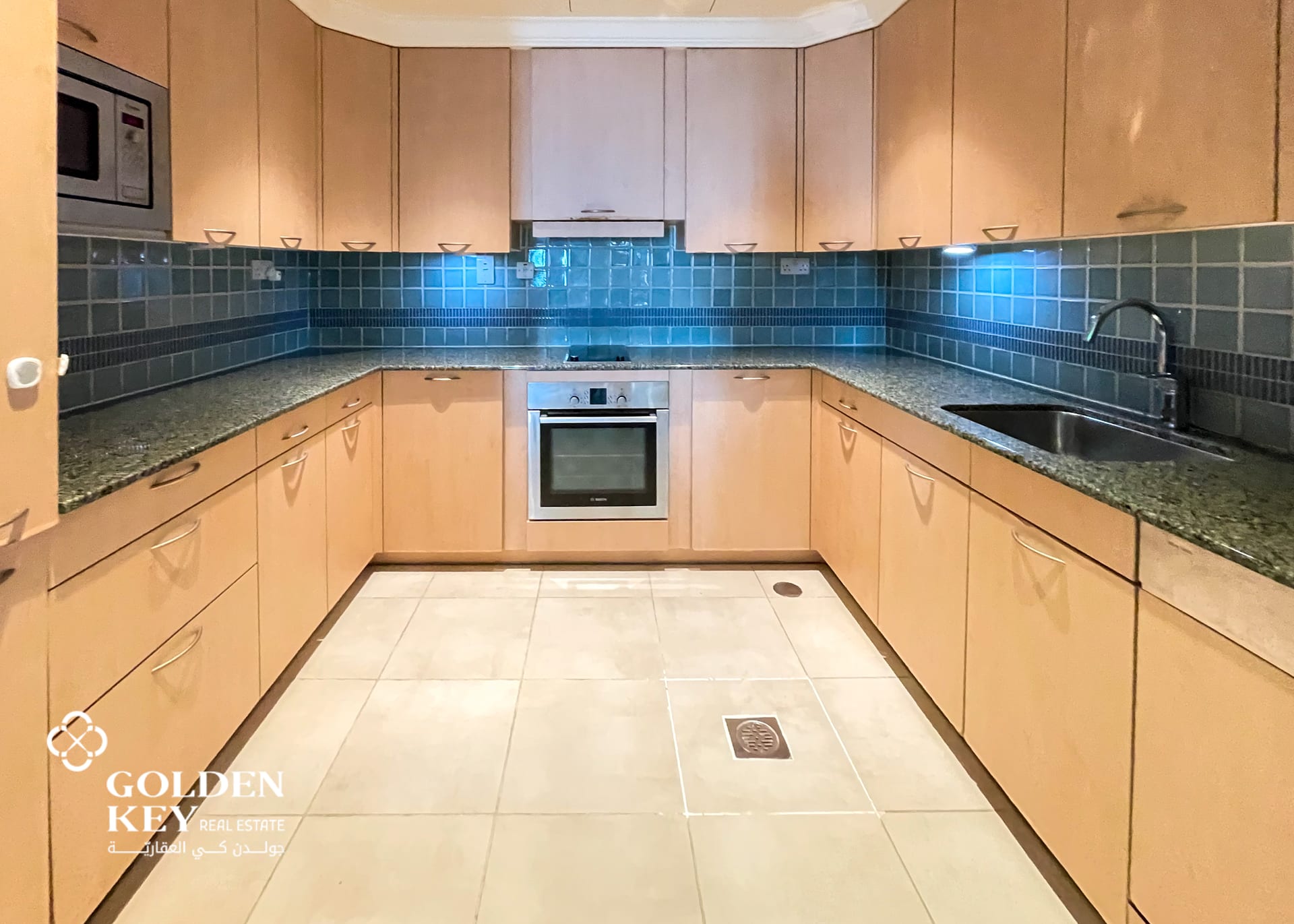 Modern 1BR with Balcony | Furnished | Porto Arabia