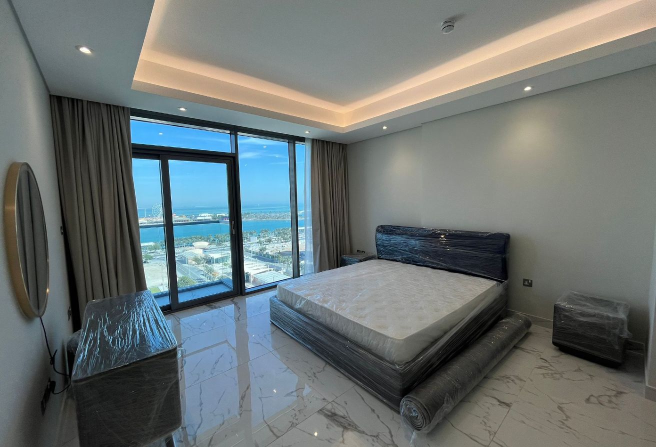 Hot Deal! FF 1BHK with Balcony | Sea View | Lusail