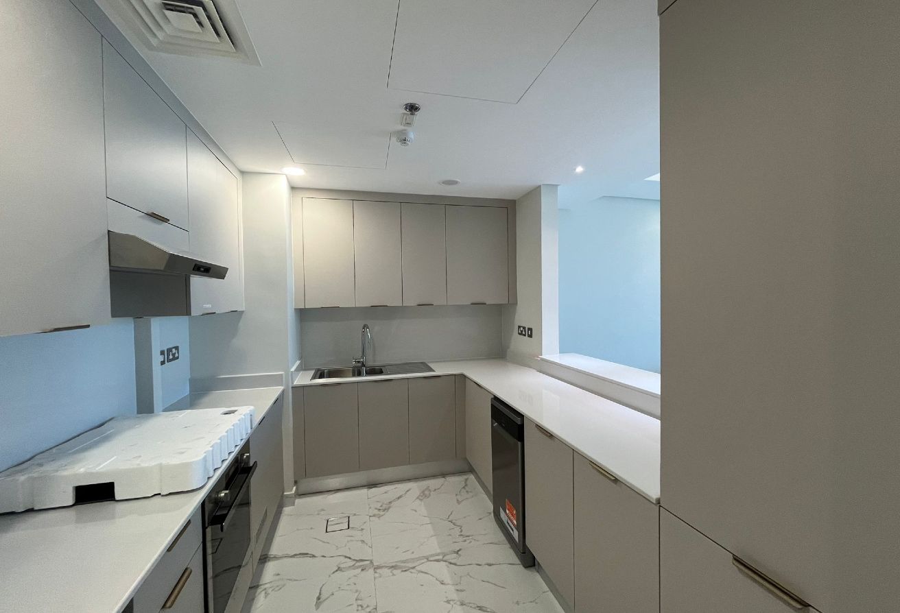 Hot Deal! FF 1BHK with Balcony | Sea View | Lusail