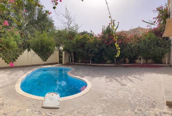 2OdWom5ysLY - Property Image 2