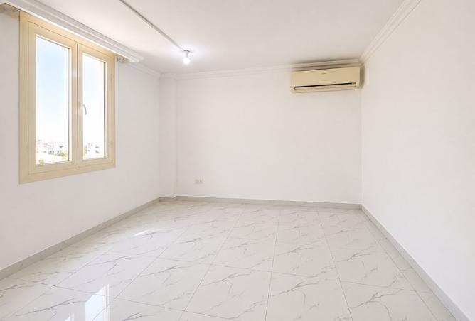 60111605 - Property Image 2