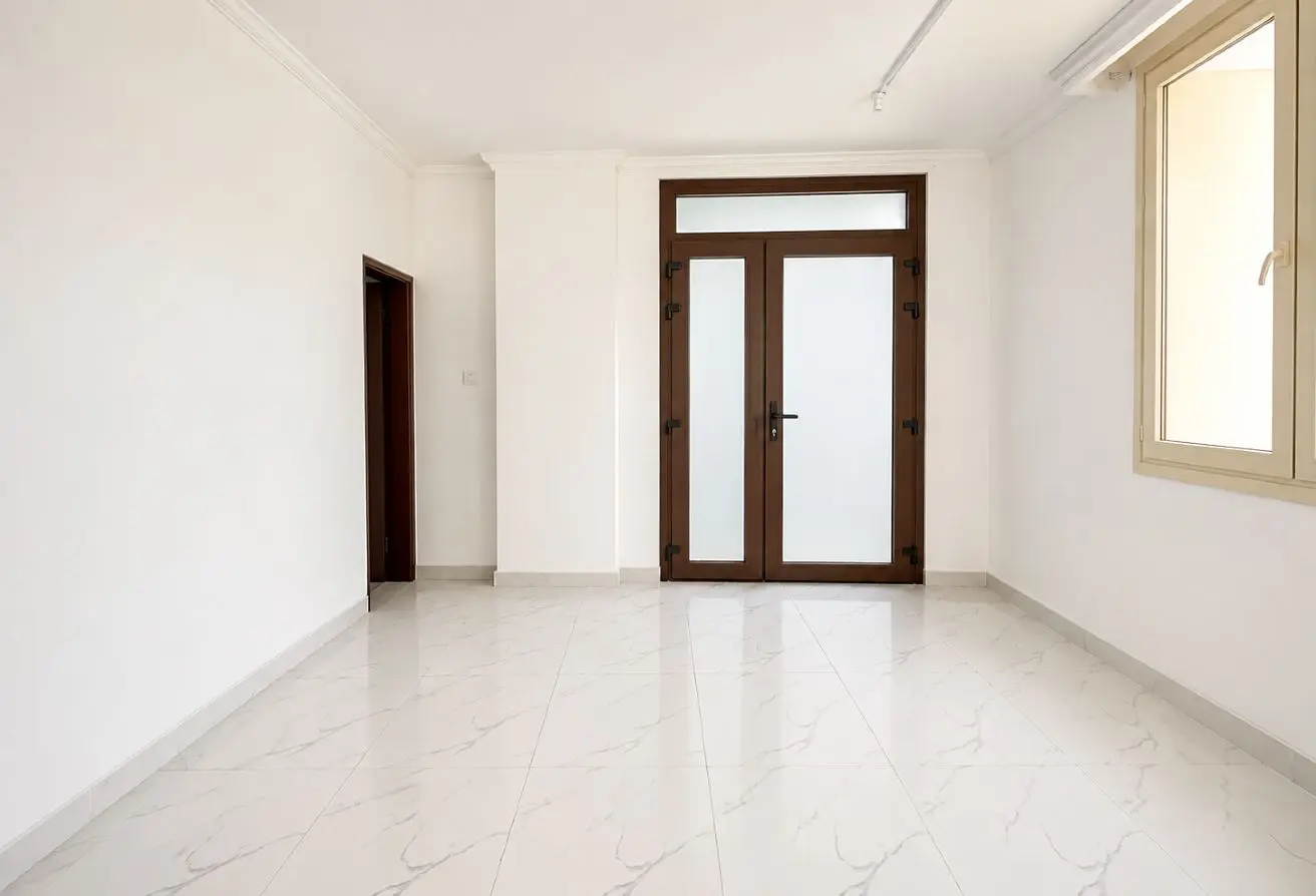 60111605 - Property Main Image