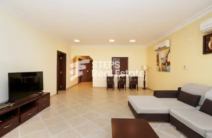 Compound - 3 Bedrooms - 3 Bathrooms for rent in Al Thumama - Al Thumama - Doha