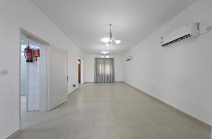 Compound - 3 Bedrooms - 3 Bathrooms for rent in OqbaBin Nafie Steet - Old Airport Road - Doha