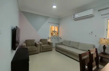 Apartment - 2 Bedrooms - 2 Bathrooms for rent in Thabit Bin Zaid Street - Al Mansoura - Doha