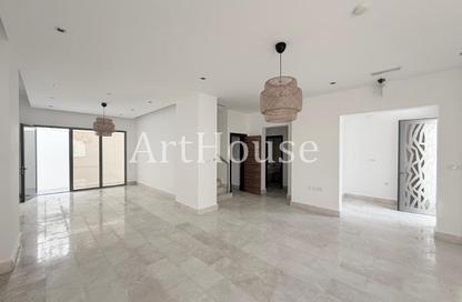 Villa - 4 - 5 for rent in Al Kheesa - Al Kheesa - Umm Salal Mohammed