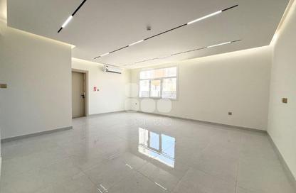 Apartment - 2 - 3 for rent in Fereej Kulaib - Doha
