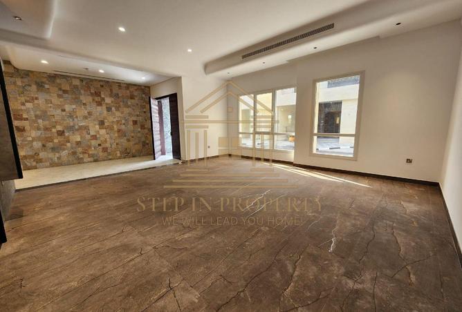 54298748 - صورة العقار 3