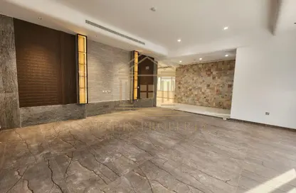 فيلا - 7 غرف نوم - 8 حمامات للايجار في الخيصة - الخيصة - أم صلال محمد