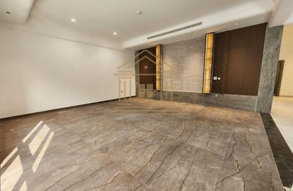 Villa - 7 Bedrooms - 7+ Bathrooms for rent in Al Kheesa - Al Kheesa - Umm Salal Mohammed
