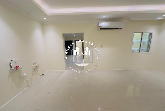 57033811 - Property Image 3