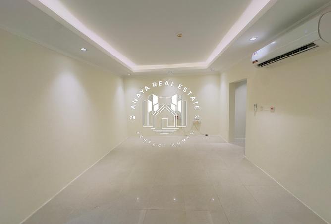 57033811 - Property Main Image