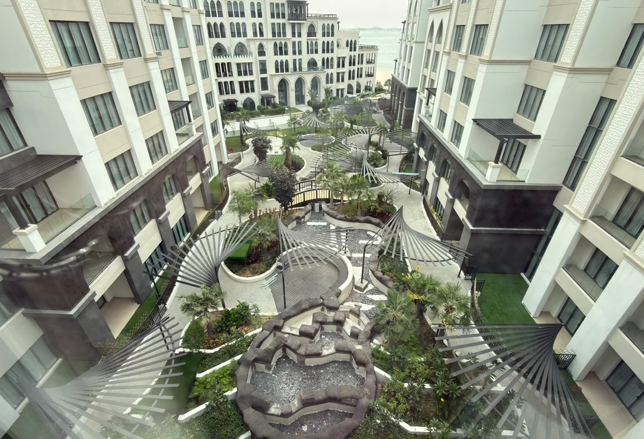 LUXURIOUS STUDIO| PRIVATE BEACH | JAPANESE GARDEN thumbnail 8