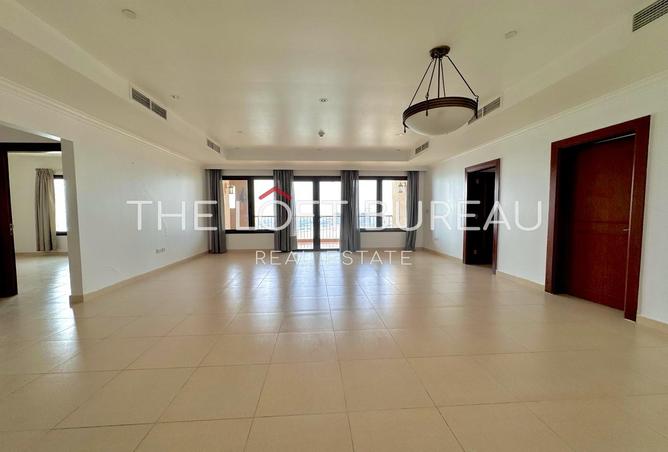 983550 - Property Image 3