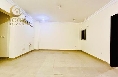 Apartment - 1 Bedroom - 2 Bathrooms for rent in Umm Ghwailina Comm - Umm Ghuwalina - Umm Ghuwailina - Doha Apartment - 1 Bedroom - 2 Bathrooms for rent in Umm Ghwailina Comm - Umm Ghuwalina - Umm Ghuwailina - Doha