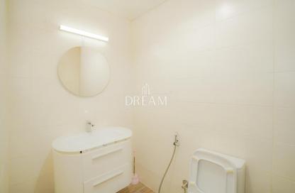 Apartment - 2 Bedrooms - 3 Bathrooms for rent in Lusail Residence - Marina District - Lusail
