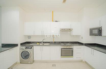Apartment - 2 Bedrooms - 3 Bathrooms for rent in Lusail Residence - Marina District - Lusail
