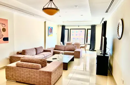 Apartment - 2 Bedrooms - 3 Bathrooms for sale in West Porto Drive - Porto Arabia - The Pearl Island - Doha