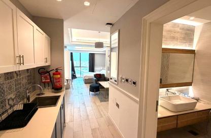 Apartment - Studio - 1 Bathroom for rent in Bin Al Sheikh Towers - Al Mirqab Al Jadeed - Doha