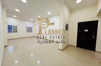 Apartment - 2 Bedrooms - 2 Bathrooms for rent in Al Sadd Road - Al Sadd - Doha