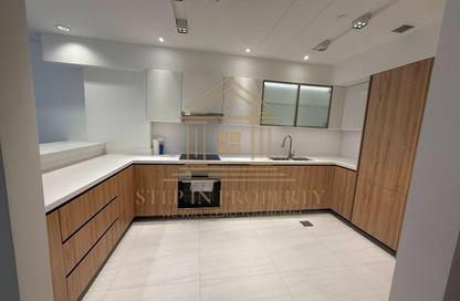 Apartment - 1 Bedroom - 2 Bathrooms for rent in Crystal Residence - Gewan Island - The Pearl Island - Doha