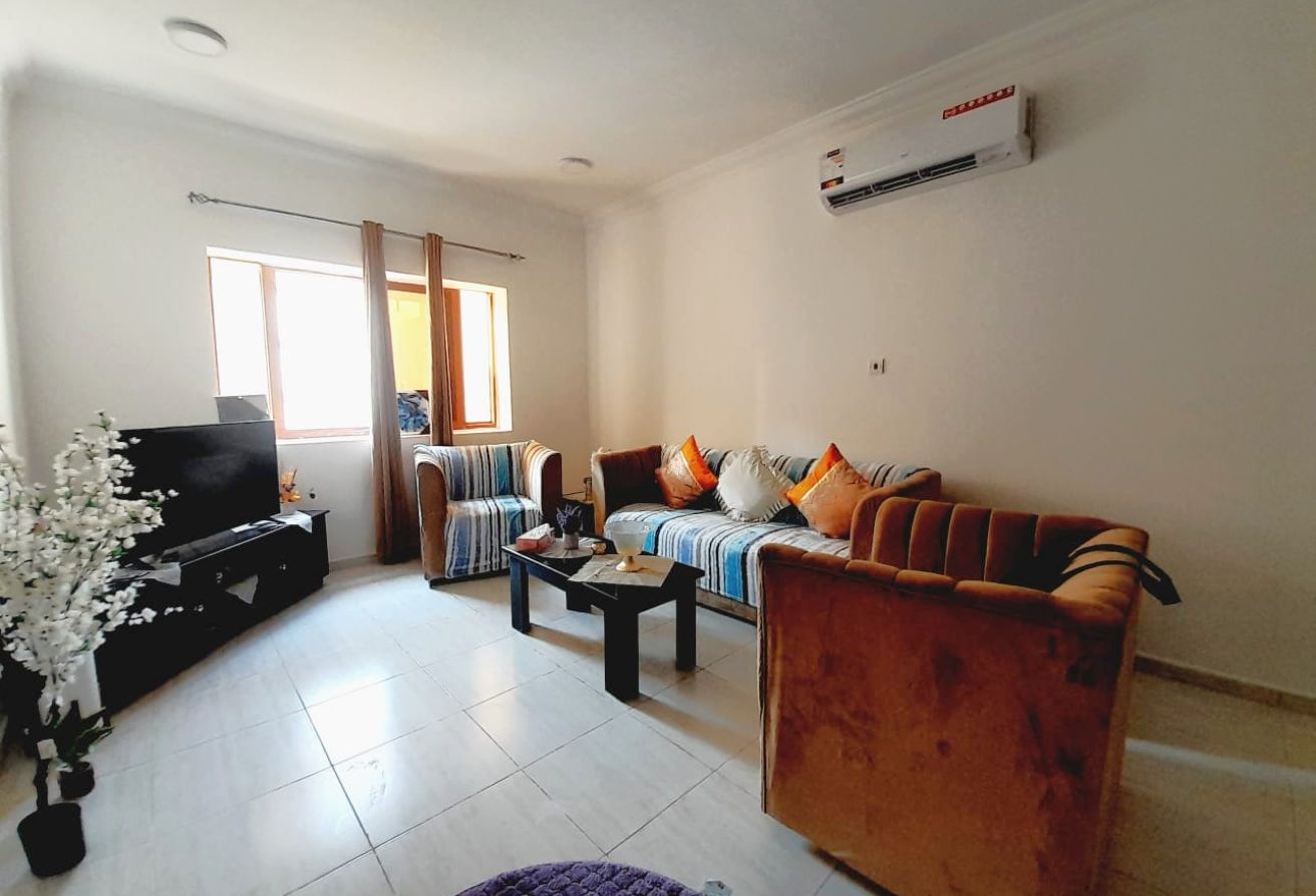 ELEGANT 2 BEDROOMS FULLY FURNISHED | GYM ACCESS