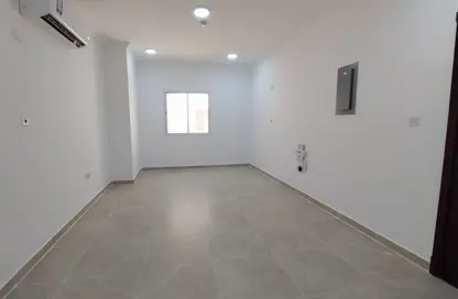 Apartment - 2 Bedrooms - 2 Bathrooms for rent in Old Airport 43 - Old Airport Road - Doha