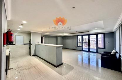 Apartment - 2 Bedrooms - 2 Bathrooms for rent in West Porto Drive - Porto Arabia - The Pearl Island - Doha
