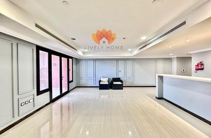 Apartment - 2 Bedrooms - 2 Bathrooms for rent in West Porto Drive - Porto Arabia - The Pearl Island - Doha