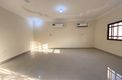 Villa - 6 - 7 for rent in Al Thumama - Al Thumama - Doha Villa - 6 - 7 for rent in Al Thumama - Al Thumama - Doha