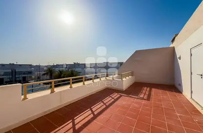 فيلا - 4 غرف نوم - 5 حمامات للايجار في شارع الدانة - مريخ - المريخ - الدوحة