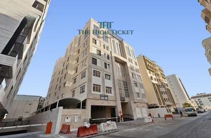 Apartment - 2 Bedrooms - 3 Bathrooms for rent in Al Muntazah Street - Al Muntazah - Doha