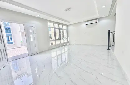 Villa - 4 Bedrooms - 4 Bathrooms for rent in Wadi Al Markh - Muraikh - AlMuraikh - Doha