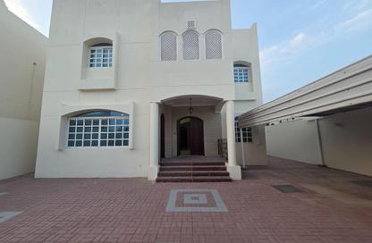 Apartment - 5 Bedrooms - 5 Bathrooms for rent in OqbaBin Nafie Steet - Old Airport Road - Doha