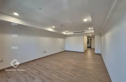 Apartment - 1 Bedroom - 2 Bathrooms for rent in West Porto Drive - Porto Arabia - The Pearl Island - Doha