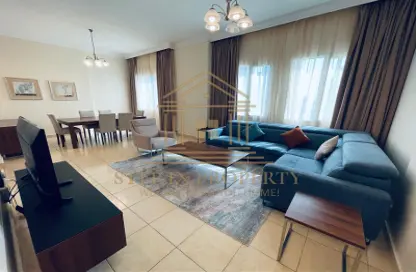 Apartment - 2 Bedrooms - 2 Bathrooms for rent in West Bay Tower - West Bay - West Bay - Doha