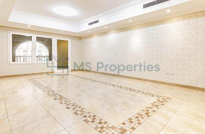 Apartment - 1 Bedroom - 2 Bathrooms for rent in East Porto Drive - Porto Arabia - The Pearl Island - Doha