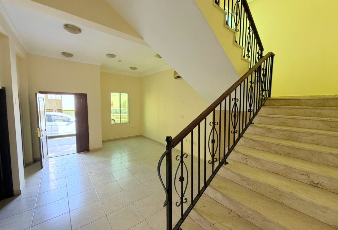 UF 5-Bedroom Villa for Rent in Ain Khaled