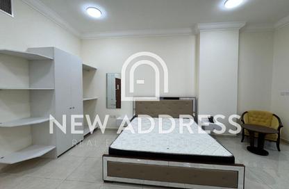 Apartment - Studio - 1 Bathroom for rent in Al Sadd - Doha