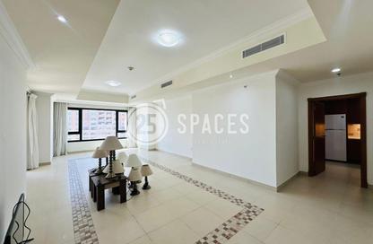 Apartment - 1 Bedroom - 2 Bathrooms for rent in East Porto Drive - Porto Arabia - The Pearl Island - Doha